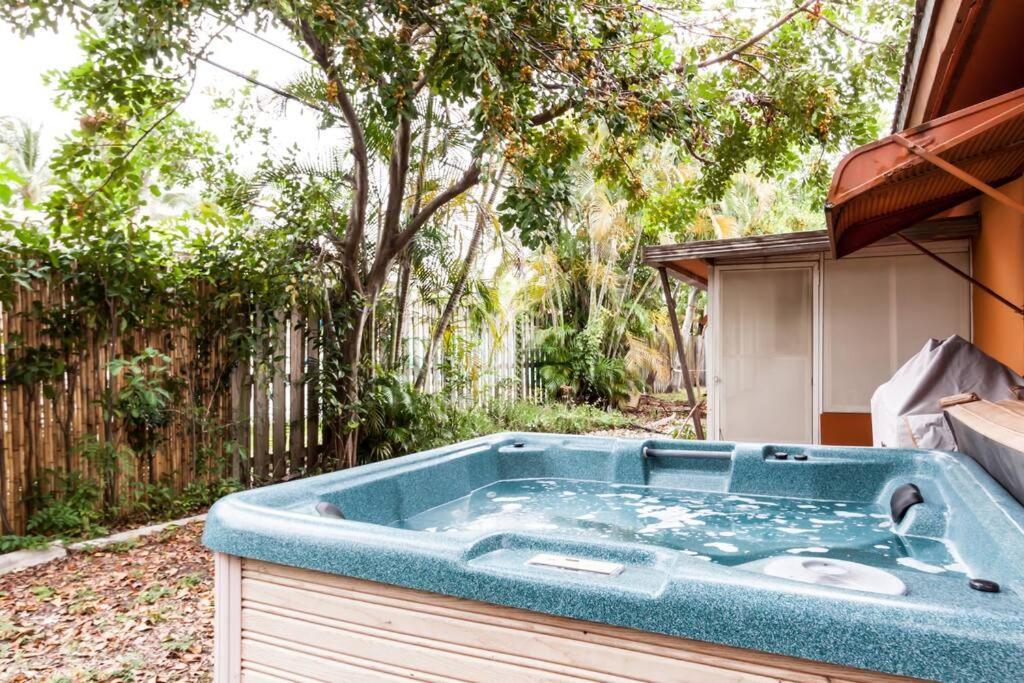 Comfortable Home, 7 Min Walk To Beach, Hot Tub, Pompano Beach Exterior foto