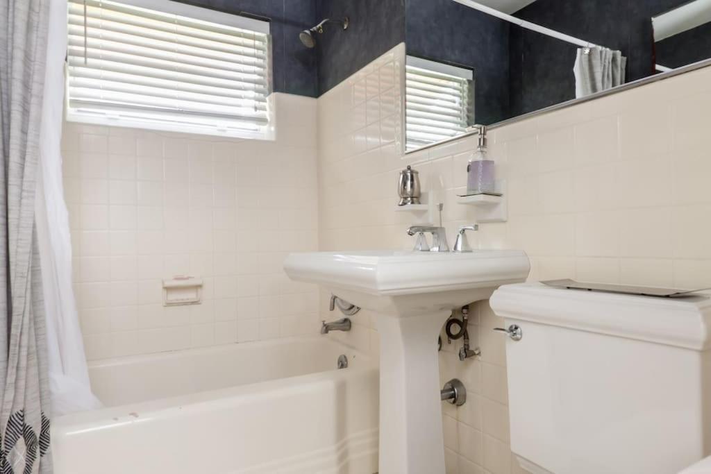 Comfortable Home, 7 Min Walk To Beach, Hot Tub, Pompano Beach Exterior foto