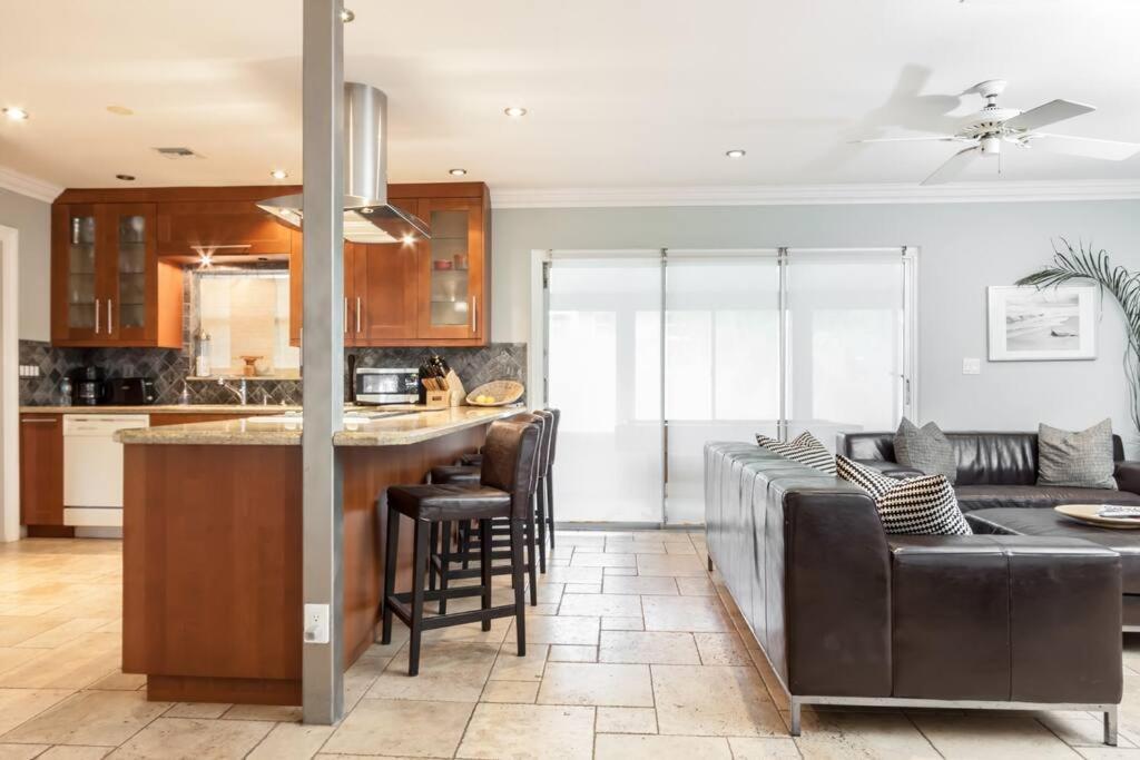 Comfortable Home, 7 Min Walk To Beach, Hot Tub, Pompano Beach Exterior foto