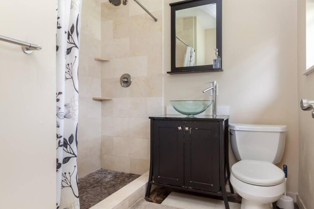 Comfortable Home, 7 Min Walk To Beach, Hot Tub, Pompano Beach Exterior foto